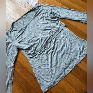 Maternity nursing long sleeve lift up T